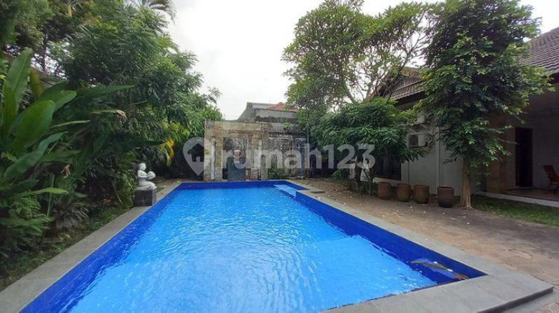 House for rent in Tangerang, Indonesia · Sukasari · 5 rooms, 4 baths