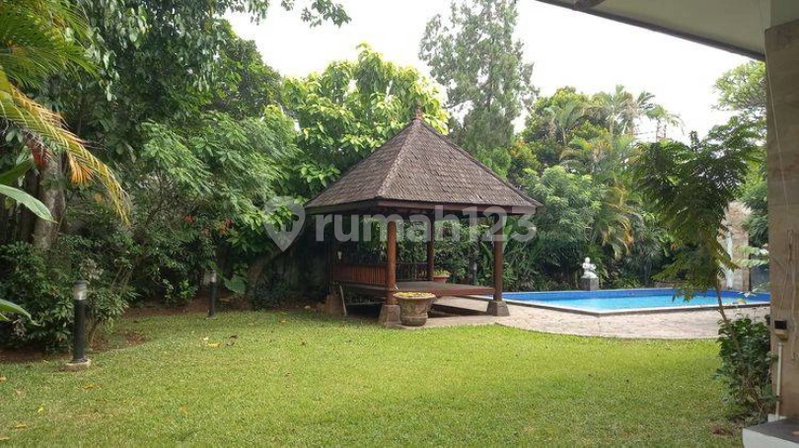 House for rent in Tangerang, Indonesia · Sukasari · 5 rooms, 4 baths