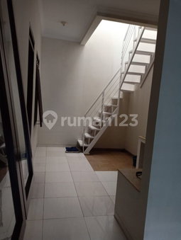 House for rent in Bandung, Indonesia · 3 rooms, 3 baths