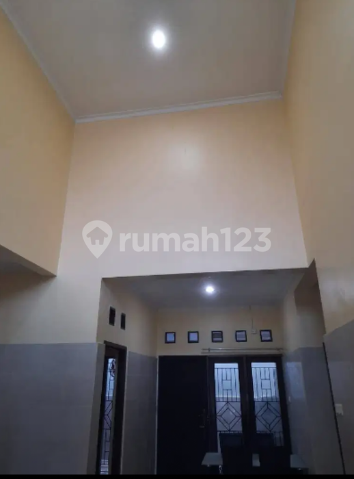 House for rent in Tangerang, Indonesia · Sukasari · 3 rooms, 1 bath