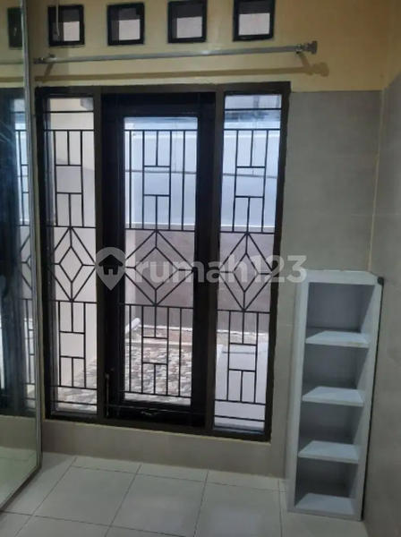 House for rent in Tangerang, Indonesia · Sukasari · 3 rooms, 1 bath