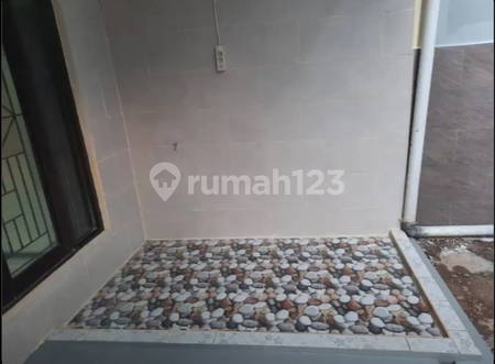 House for rent in Tangerang, Indonesia · Sukasari · 3 rooms, 1 bath