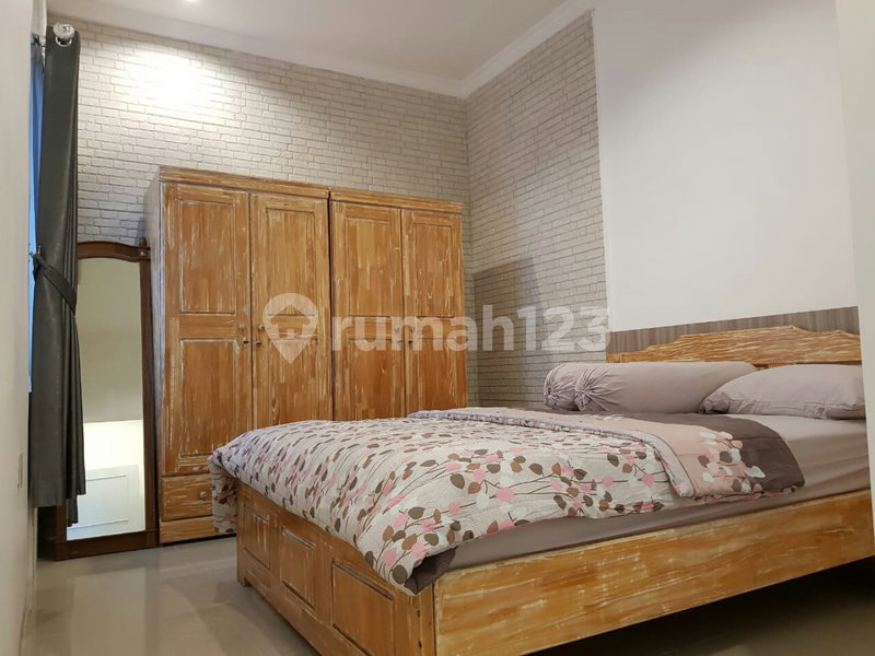 House for rent in Tangerang, Indonesia · Sukasari · 3 rooms, 2 baths