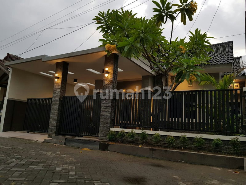 House for rent in Tangerang, Indonesia · Sukasari · 3 rooms, 2 baths
