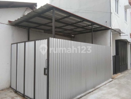 House for rent in Cikarang, Indonesia · 2 rooms, 2 baths