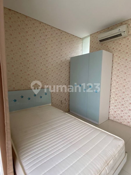 House for rent in Surabaya, Indonesia · 4 rooms, 3 baths