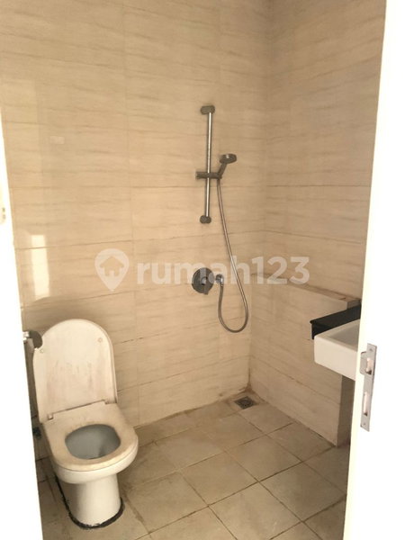 House for rent in Ciputat, Indonesia · Cengkareng · 5 rooms, 4 baths