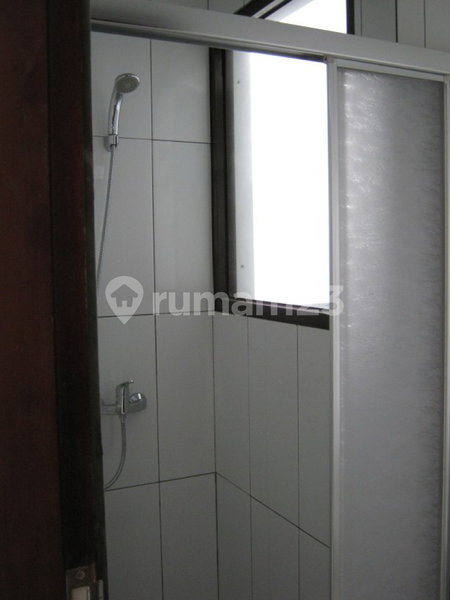 House for rent in West Jakarta, Indonesia · Cengkareng · 4 rooms, 3 baths