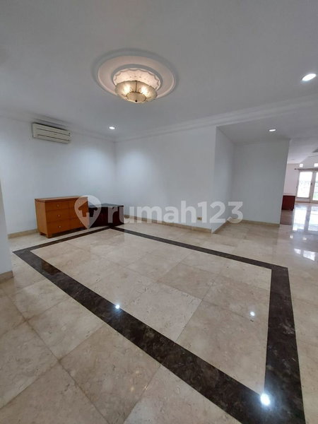 House for rent in West Jakarta, Indonesia · Cengkareng · 4 rooms, 4 baths