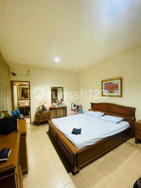 House for rent in West Jakarta, Indonesia · Cengkareng · 5 rooms, 5 baths