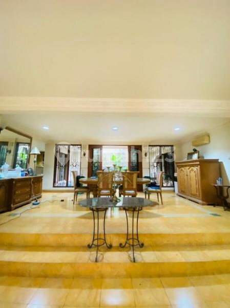House for rent in West Jakarta, Indonesia · Cengkareng · 5 rooms, 5 baths