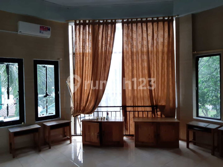 House for rent in Cikarang, Indonesia · Jababeka · 9 rooms, 2 baths