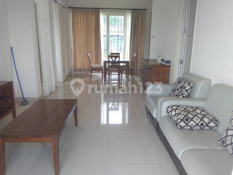 House for rent in Semarang, Indonesia · 3 rooms, 2 baths