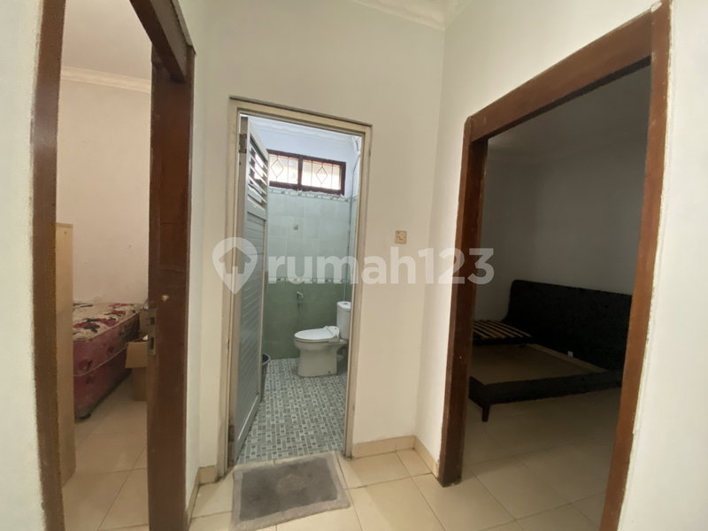 House for rent in Bandung, Indonesia · 4 rooms, 2 baths