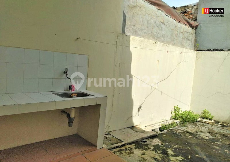 House for rent in Semarang, Indonesia · 2 rooms, 1 bath