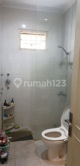 House for rent in Surabaya, Indonesia · 3 rooms, 2 baths