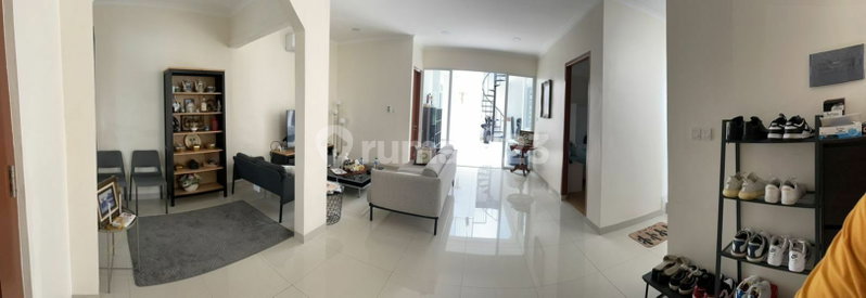 House for rent in Tangerang, Indonesia · Sukasari · 3 rooms, 3 baths