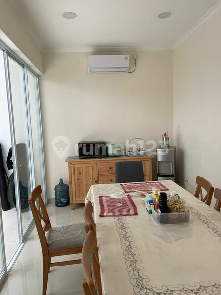 House for rent in Tangerang, Indonesia · Sukasari · 3 rooms, 3 baths