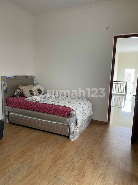 House for rent in Tangerang, Indonesia · Sukasari · 3 rooms, 3 baths