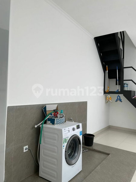 House for rent in Tangerang, Indonesia · Sukasari · 3 rooms, 3 baths