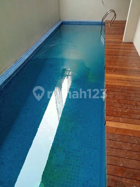 House for rent in West Jakarta, Indonesia · Cengkareng · 4 rooms, 3 baths