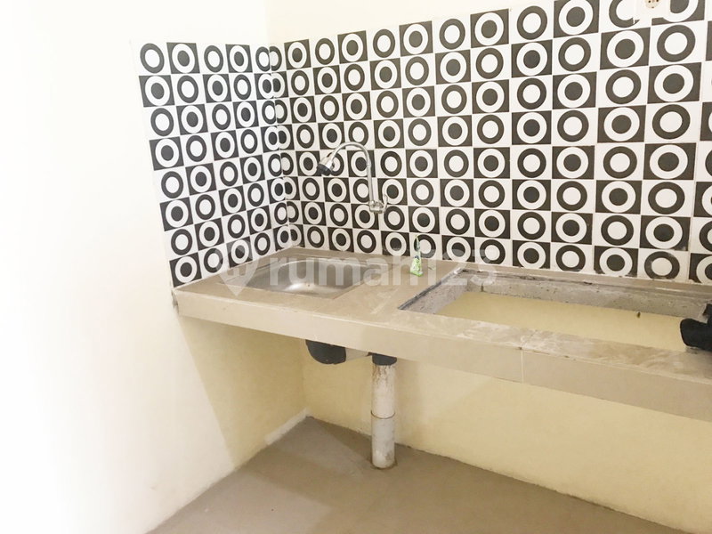 House for rent in Surabaya, Indonesia · 2 rooms, 1 bath