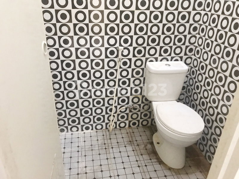 House for rent in Surabaya, Indonesia · 2 rooms, 1 bath