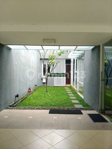 House for rent in Ciputat, Indonesia · Cengkareng · 4 rooms, 4 baths
