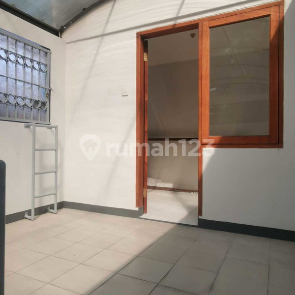 House for rent in Bandung, Indonesia · 3 rooms, 2 baths
