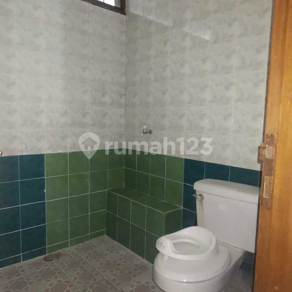 House for rent in Bandung, Indonesia · 3 rooms, 2 baths