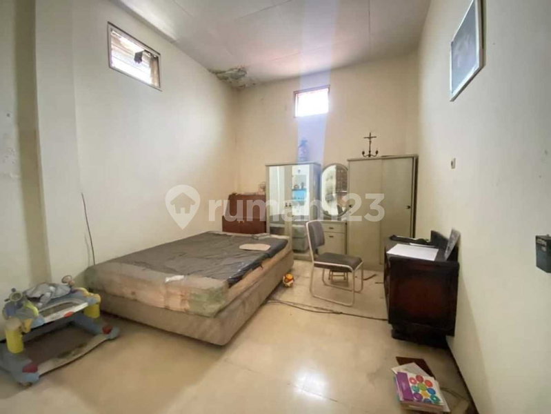 House for rent in Tangerang, Indonesia · Riding · 6 rooms, 2 baths