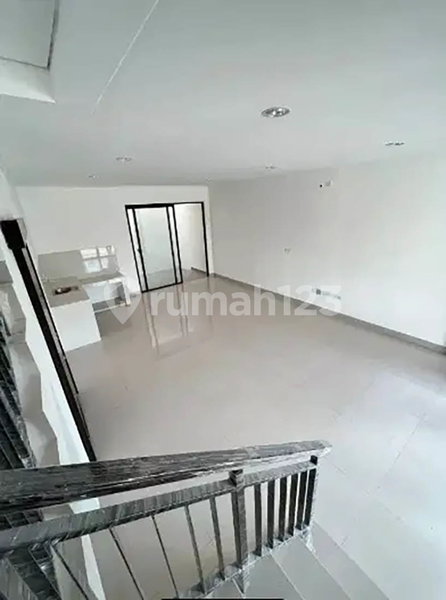 House for rent in Tangerang, Indonesia · Gading Serpong · 3 rooms, 3 baths
