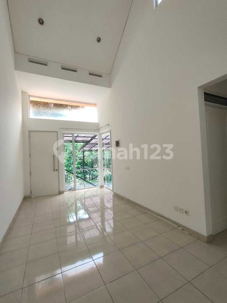 House for rent in Tangerang, Indonesia · Riding · 2 rooms, 1 bath