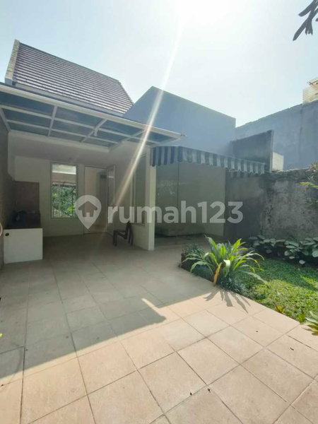 House for rent in Tangerang, Indonesia · Riding · 2 rooms, 1 bath