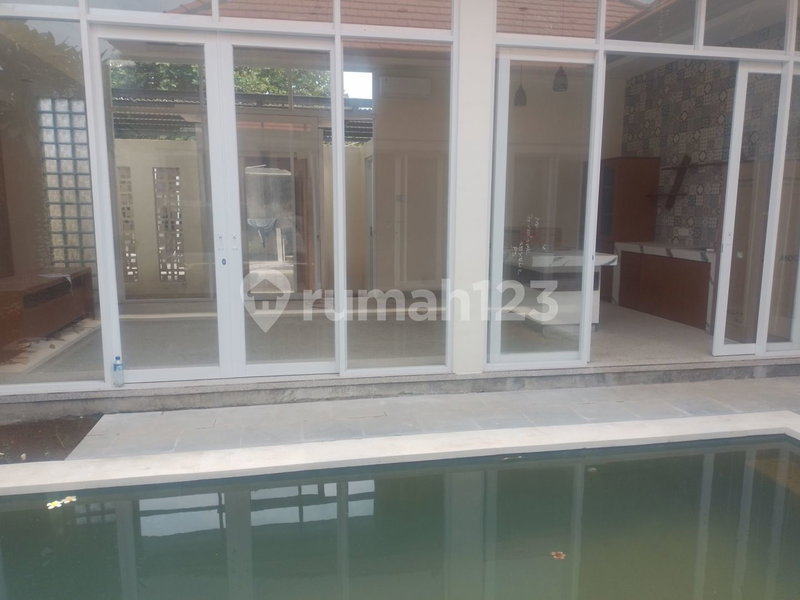 House for rent in Denpasar, Indonesia · 3 rooms, 4 baths