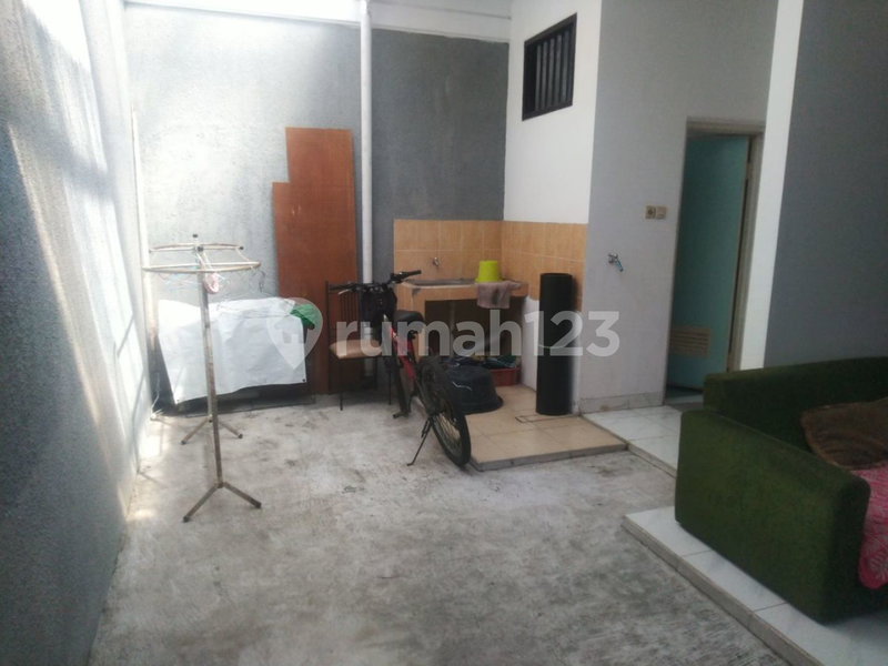 House for rent in Bandung, Indonesia · 3 rooms, 1 bath