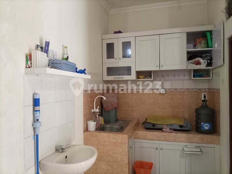 House for rent in Bandung, Indonesia · 5 rooms, 3 baths