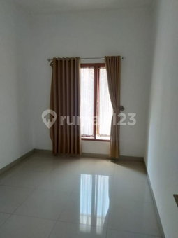 House for rent in Cimahi, Indonesia · 4 rooms, 3 baths