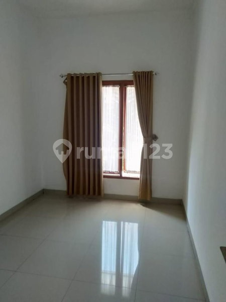 House for rent in Cimahi, Indonesia · 4 rooms, 3 baths