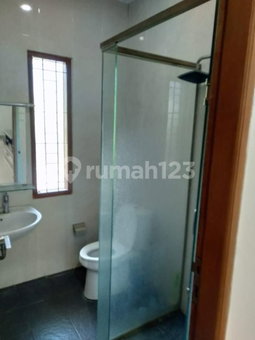 House for rent in Cimahi, Indonesia · 4 rooms, 3 baths