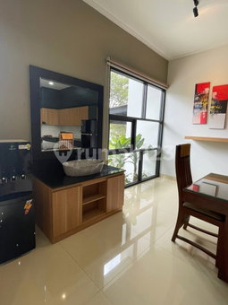 House for rent in Semarang, Indonesia · Banyumanik · 8 rooms, 9 baths