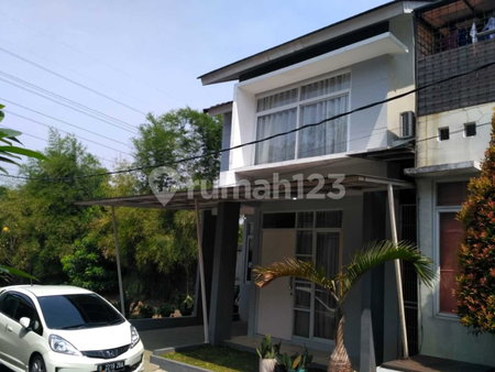 House for rent in Semarang, Indonesia · Banyumanik · 2 rooms, 2 baths