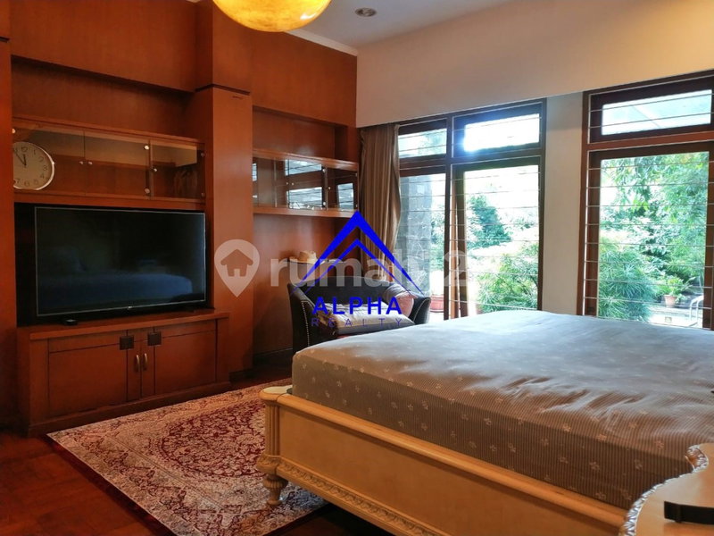 House for rent in Semarang, Indonesia · 7 rooms, 4 baths