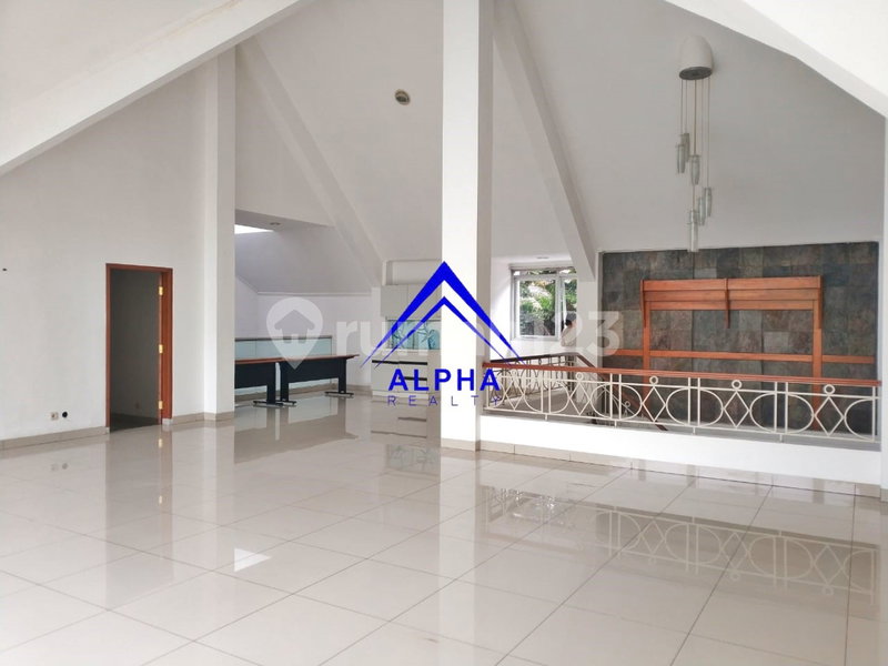 House for rent in Semarang, Indonesia · 7 rooms, 4 baths