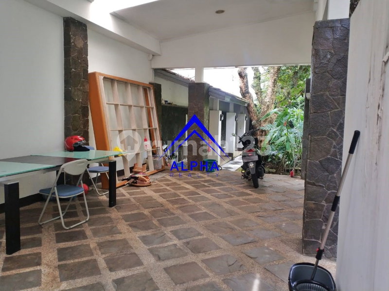 House for rent in Semarang, Indonesia · 7 rooms, 4 baths