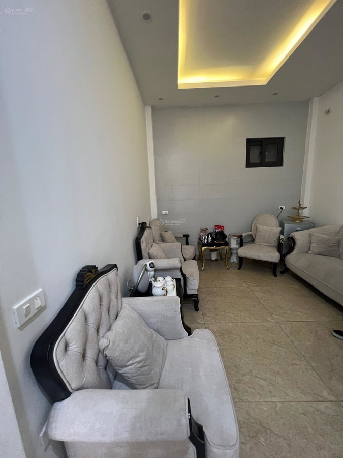Apartment for rent in Hanoi, Vietnam · No. 18 · 2 rooms, 2 baths