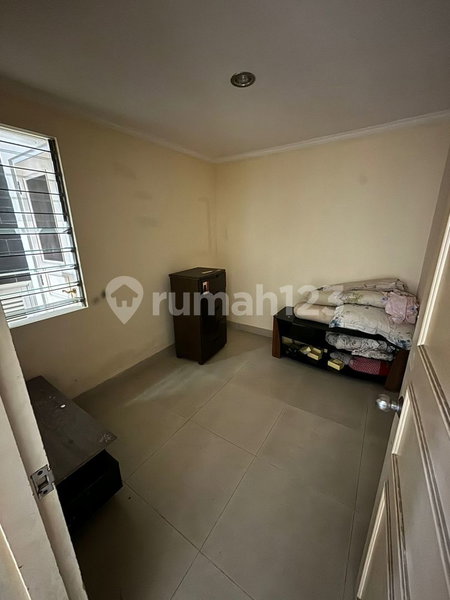 House for rent in South Jakarta, Indonesia · Cilandak · 4 rooms, 3 baths