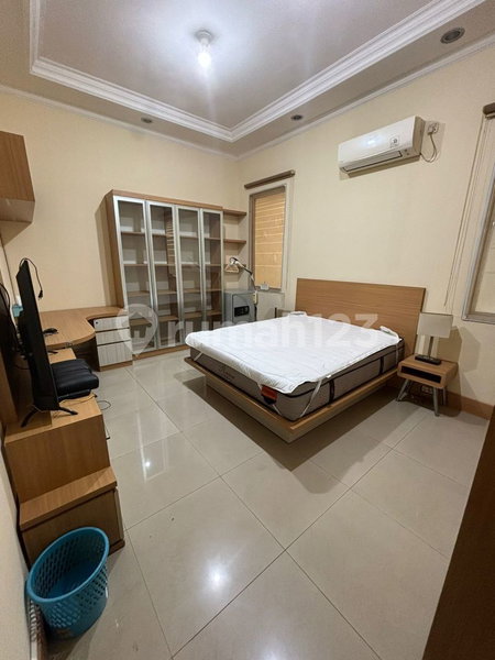 House for rent in South Jakarta, Indonesia · Cilandak · 4 rooms, 3 baths