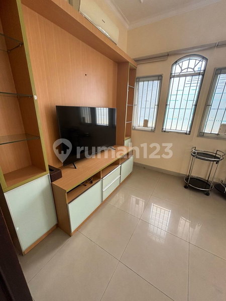 House for rent in South Jakarta, Indonesia · Cilandak · 4 rooms, 3 baths