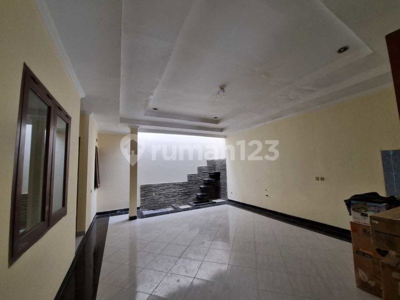 House for rent in South Jakarta, Indonesia · Cilandak · 2 rooms, 2 baths